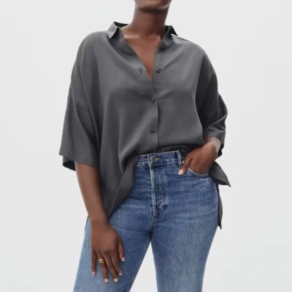 .. Everlane The Drapey Square Shirt, Slate Grey (XXS) - Picture 2 of 11